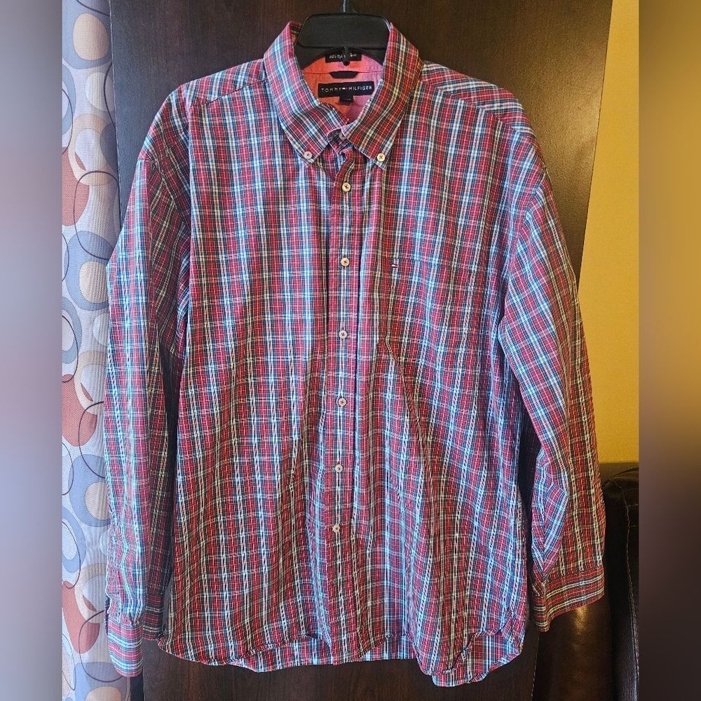Men's Tommy Hilfiger Red and Blue Checkered Shirt Size XL